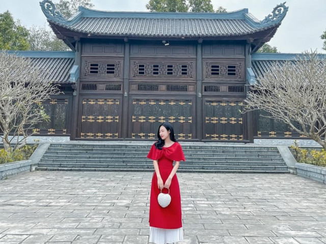 Du lịch - Hành hương vãn cảnh ở ngôi chùa giữ nhiều kỷ lục nhất Việt Nam