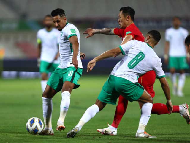 Video bóng đá Trung Quốc - Saudi Arabia: Bị ép liên tiếp bỗng vớ được penalty (Vòng loại World Cup 2022)