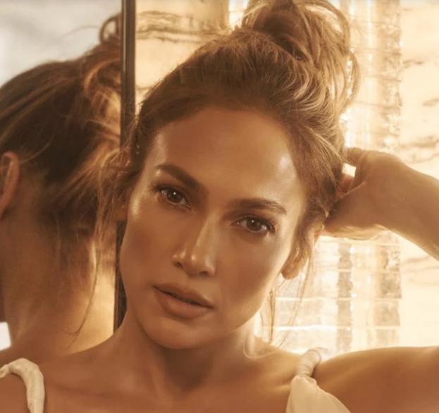 Jennifer Lopez's skincare routine - 3