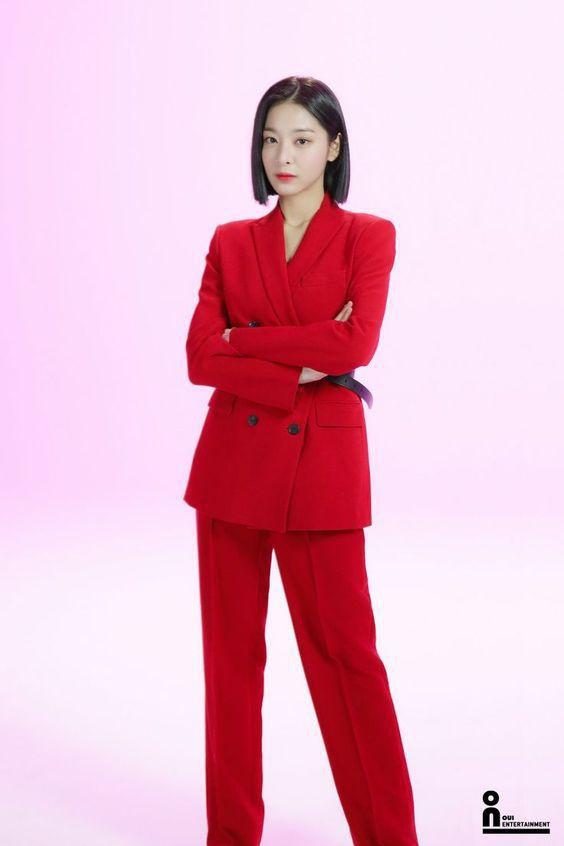 Mesmerized by the luxury fashion of the duo Shin Ha Ri - Jin Young Seo (Dating in the Office) - 7