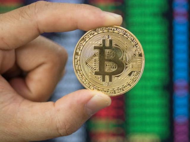 Kinh doanh - Giá bitcoin hôm nay 25/3: Tăng vọt sau thông báo mới từ Nga