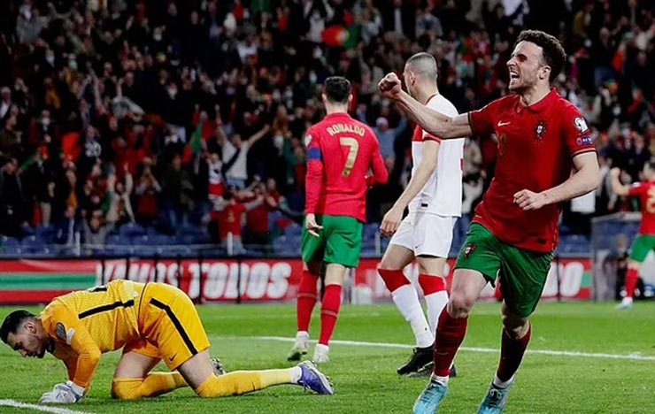 Bồ Đào Nha giành thắng lợi khá vất vả 3-1 trước Thổ Nhĩ Kỳ