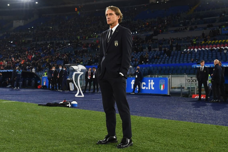 Roberto Mancini đổ lỗi tại... vận may trong thất bại của Italia