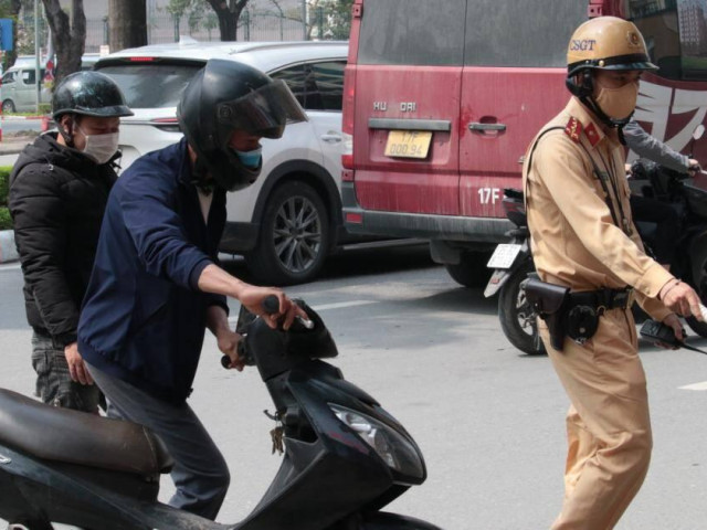 Tin tức trong ngày - Vừa vui liên hoan, loạt tài xế "ma men" thoắt buồn vì bị giữ xe, phạt nặng