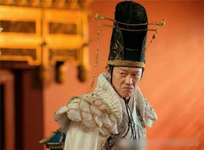 Tạo hình&nbsp;vị thái giám Ngụy Trung Hiền do Kim Sỹ Liệt&nbsp;đóng trong bộ phim "Tú xuân đao".