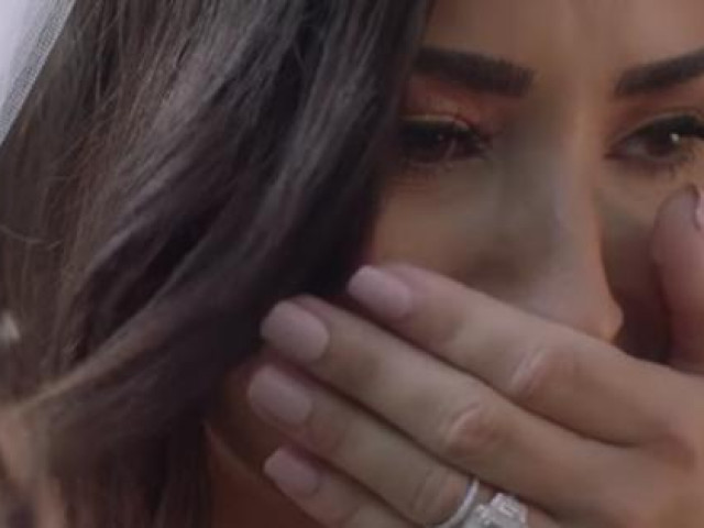 Bạn trẻ - Cuộc sống - Vừa đăng ký kết hôn xong, chỉ một hành động của chồng khiến vợ "quay xe" ly hôn ngay lập tức