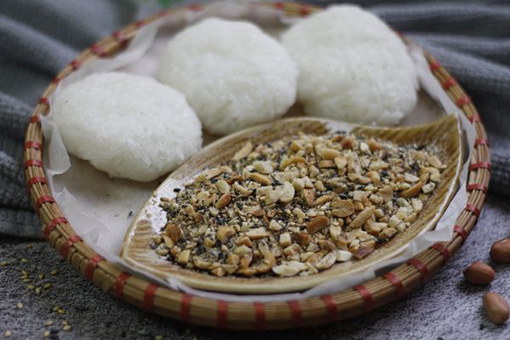 Muối, vừng, lạc, đều là những nông sản có giá rẻ nhà nào cũng trồng được nên nó được gọi là món &#34;nhà nghèo&#34;
