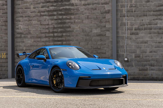 Cuong Do washes Porsche 911 GT3 Model 992 cars to earn extra income - 5