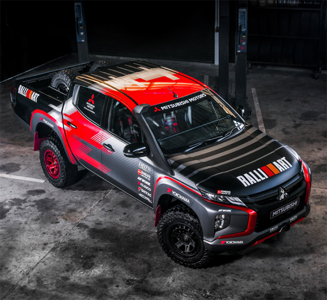 See the Ralliart racing version of the Triton pickup truck - 3
