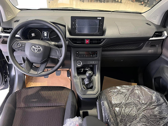 Ảnh thực tế Toyota Avanza Premio MT tại đại lý, giá 548 triệu đồng - 6