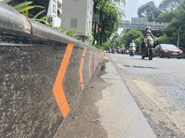 Tin tức trong ngày - Ảnh: Trước và sau khi cắt bỏ cả nghìn “bẫy” đinh vít trên đường phố TP.HCM