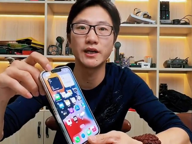Thời trang Hi-tech - "Choáng" với iPhone 13 Pro Max Ultra "độ" lên pin gấp đôi, hiệu năng khủng hơn bản gốc