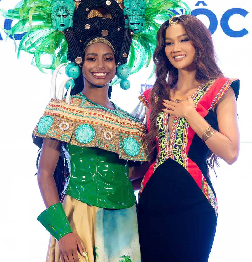 "Miss Earth 2021"  come to Vietnam, get close to H'Hen Niê - 4