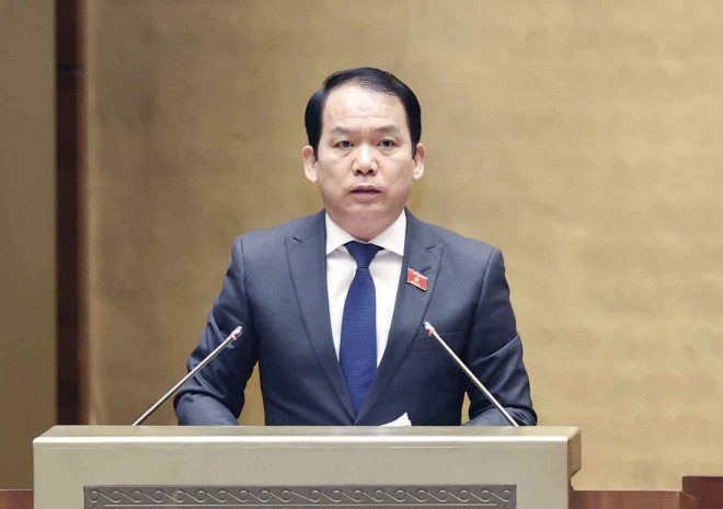 Chủ nhiệm Uỷ ban Pháp luật Hoàng Thanh Tùng báo cáo một số vấn đề về dự thảo Luật sửa đổi, bổ sung một số điều của Luật Sở hữu trí tuệ