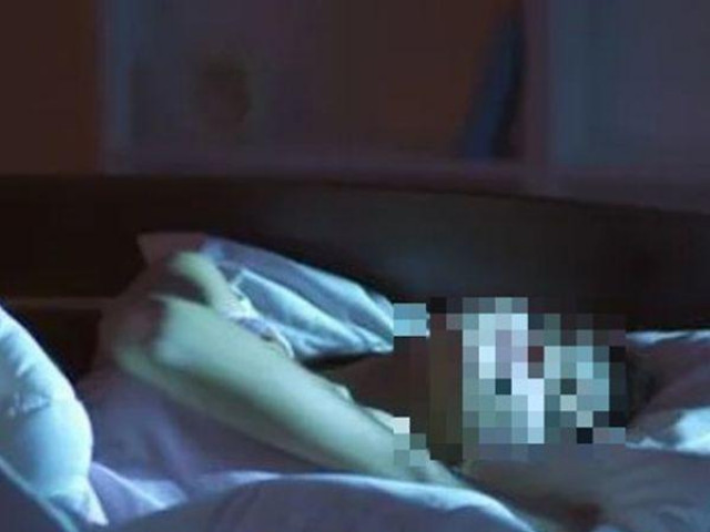 Phi thường - kỳ quặc - Vợ đang ngủ cạnh chồng bỗng thấy bị sờ soạng, mở mắt liền phát hiện chuyện kinh hoàng