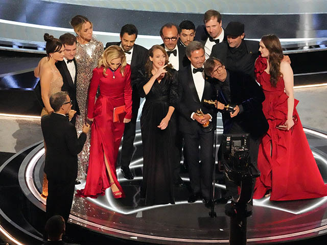 Thời trang Hi-tech - Apple tạo cột mốc khi giành chiến thắng tại Oscar