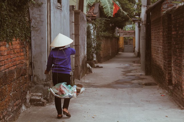 The beauty is like "passing the air"  of two famous ancient villages in Hanoi - 3