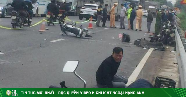 Car collided with 3 motorbikes in Thai Binh, 2 people were injured