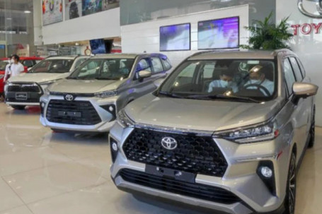 Toyota Veloz Cross có mặt tại đại lý, giá 648 triệu đồng