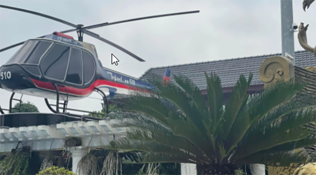 Trực thăng cũng xuất hiện trong lễ kỷ niệm ngày cưới của anh Chiến