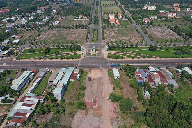Tân Khai, Tân Quan đột phá hạ tầng giao thông mở lối phát triển công nghiệp dịch vụ - 1