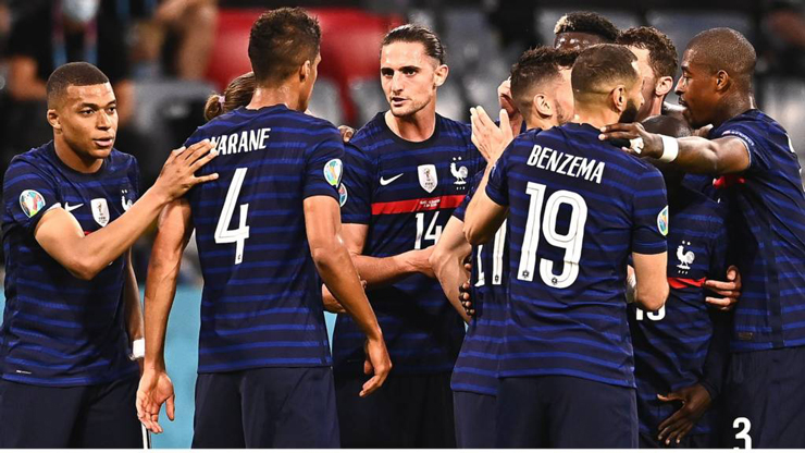 Mbappe đang gây tranh cãi lớn tại ĐT Pháp