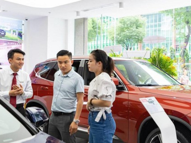 Thị trường - Tiêu dùng - Giá bán ô tô sẽ "hạ nhiệt" nhờ giãn, hoãn thuế tiêu thụ đặc biệt?