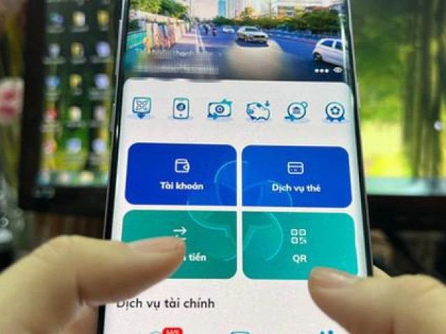 Pháp luật - Công an TP.HCM cảnh báo cú pháp làm "bay màu" tài khoản ngân hàng