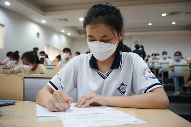 Thí sinh tham dự kỳ thi ĐGNL đợt 1 tại TPHCM