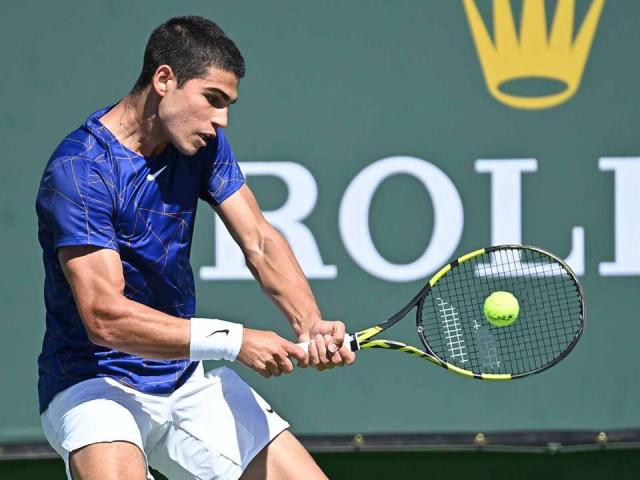 Thể thao - "Truyền nhân Nadal" lốp bóng đỉnh cao, VĐV 1m98 chỉ biết "cúi đầu" ở Miami