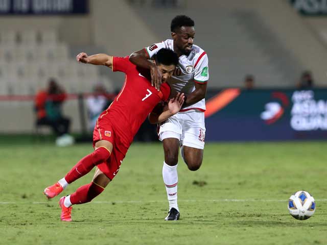 Trực tiếp bóng đá Oman - Trung Quốc: Chủ nhà chiếm ưu thế (Vòng loại World Cup)