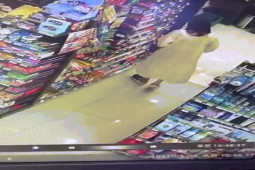 Phi thường - kỳ quặc - Clip: "Siêu trộm nhí" 14 tuổi giở chiêu trò ăn trộm đồ cực tinh vi khiến người xem choáng váng