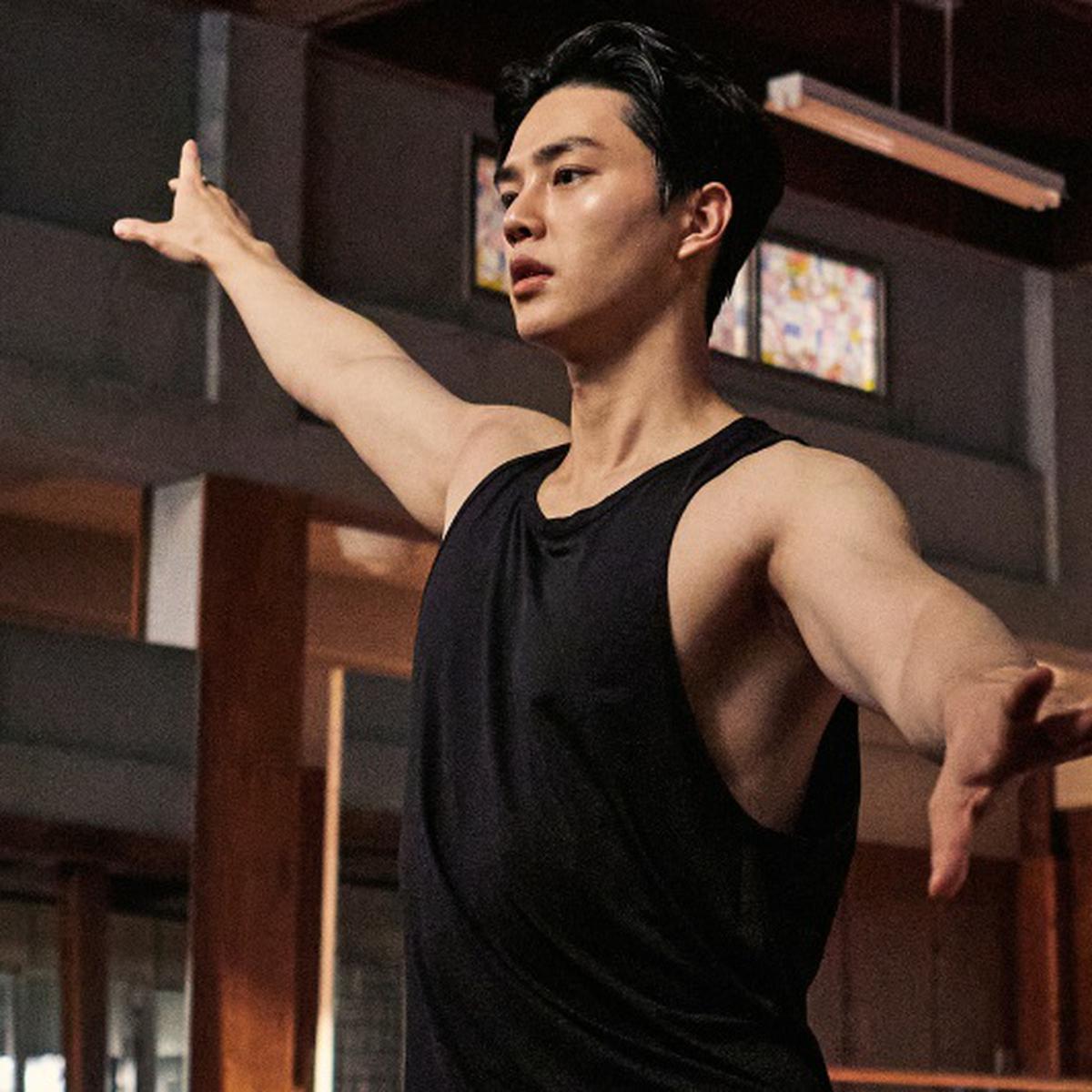 Mỹ nam "mặt học sinh body phụ huynh": Thư ký quá sexy nhưng đến người này mới bất ngờ - 5