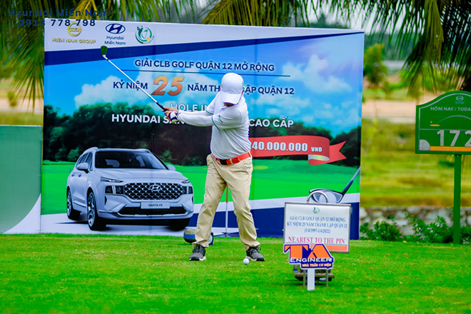 Hyundai Miền Nam tài trợ giải thưởng Hole In One Xe Hyundai Santafe cho giải Golf Quận 12 mở rộng - 1