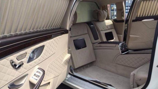 Check out Trinh Van Quyet's hundred billion luxury car - 5
