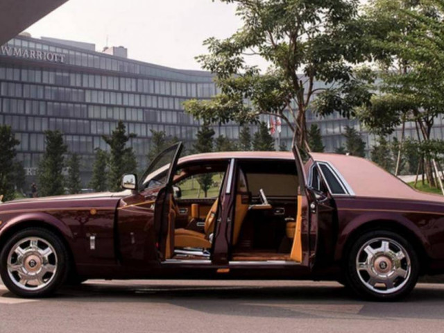 Ngắm xe - Soi dàn xế sang trăm tỷ của ông Trịnh Văn Quyết