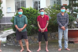 Đề nghị truy tố 5 người xông vào trụ sở công an liều lĩnh cướp xe, đập phá