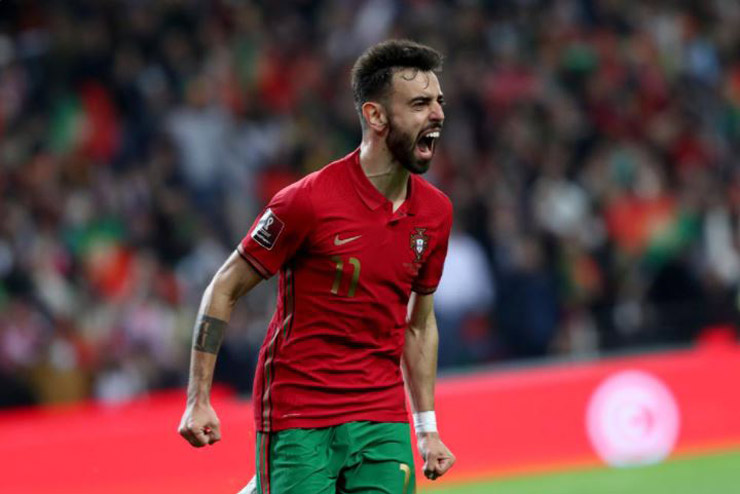 葡萄牙足球視頻 - 北馬其頓：費爾南德斯 ·羅納爾多輝煌，"金票"手（世界杯季後賽） - 1