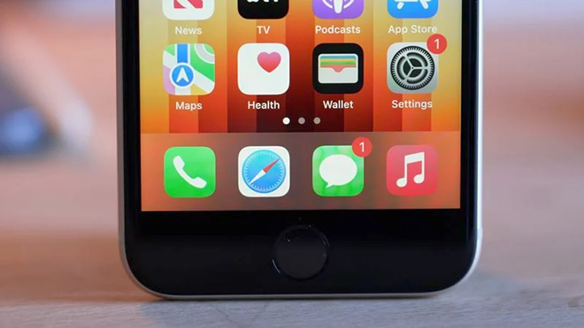 Video trên tay iPhone SE 3: Có đáng để iFan móc hầu bao? - 1