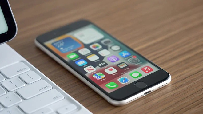 Video trên tay iPhone SE 3: Có đáng để iFan móc hầu bao? - 6