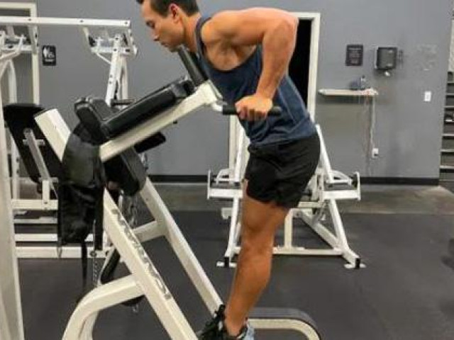 Làm đẹp - 6 bài tập giúp cánh tay săn chắc