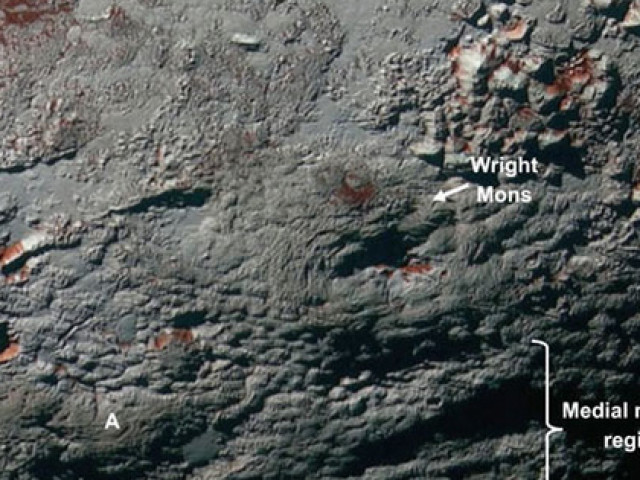 Công nghệ thông tin - NASA chụp được bề mặt "hành tinh thứ chín" đầy núi lửa băng