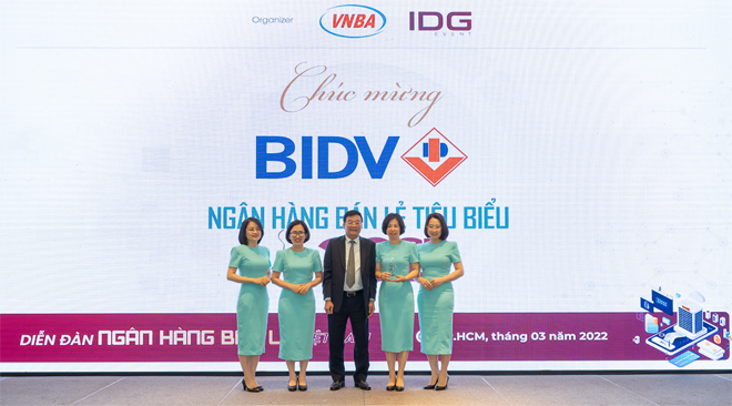 BIDV simultaneously received 04 awards of Typical Vietnamese Bank - 2