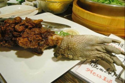 Ẩm thực - Đến Singapore liệu bạn có dám thử những món ăn "đáng sợ" này?