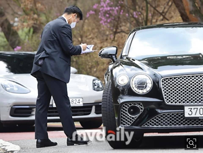 High-end luxury cars converge at HyunBin and Son Ye Jin's wedding - 4