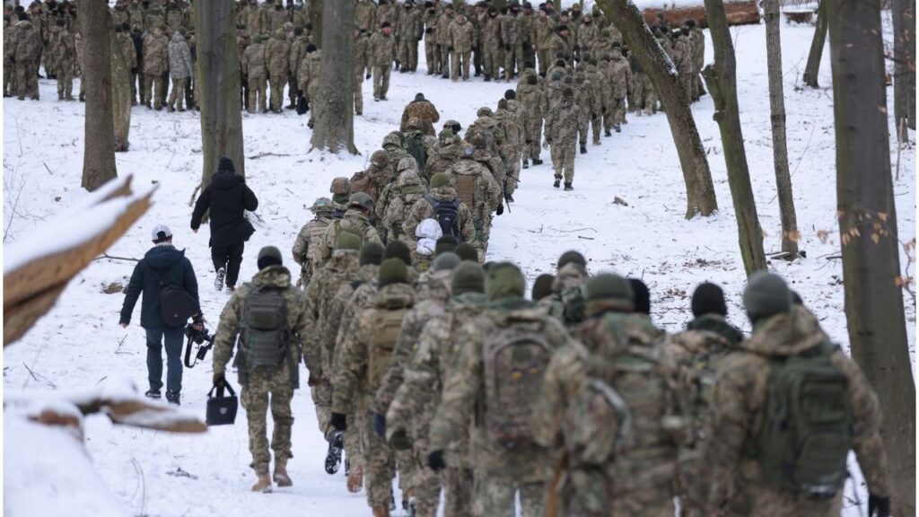 Bộ Quốc phòng Nga khẳng định lệnh triệu tập lính nghĩa vụ không liên quan đến xung đột với Ukraine (ảnh: Daily Mail)