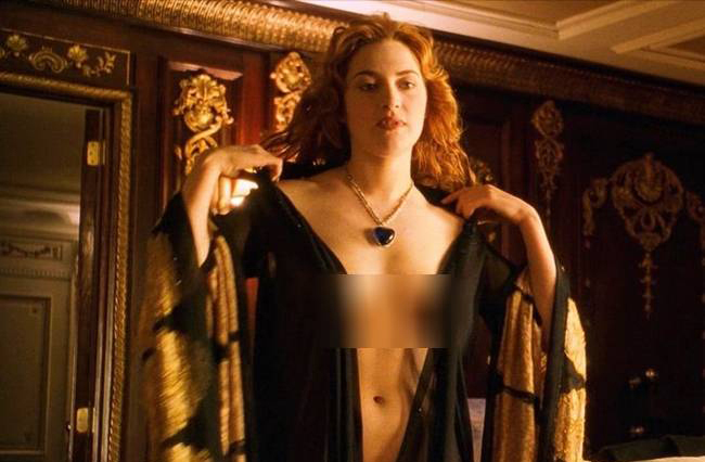 Trả lời báo chí,&nbsp;Kate Winslet cho biết thời điểm phim phát hành cô thường bị chỉ trích vì vấn đề cân nặng.&nbsp;
