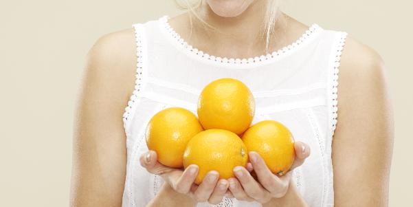 ‏Tăng cường bổ sung vitamin C giúp tăng cường sản sinh collagen.‏