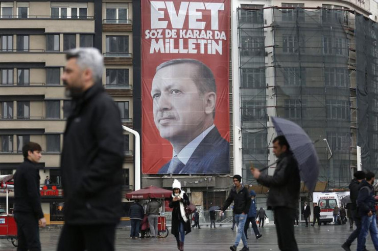 Một điểm bất lợi lớn của ông Erdogan và đảng Liên minh nhân dân trong cuộc bầu cử tổng thống Thổ Nhĩ Kỳ năm nay là lạm phát cao. Ảnh: SHUTTERSTOCK