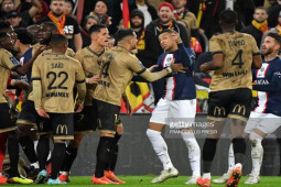 Video bóng đá Lens - PSG: Bùng nổ 4 bàn thắng, bất ngờ cực lớn (Ligue 1)